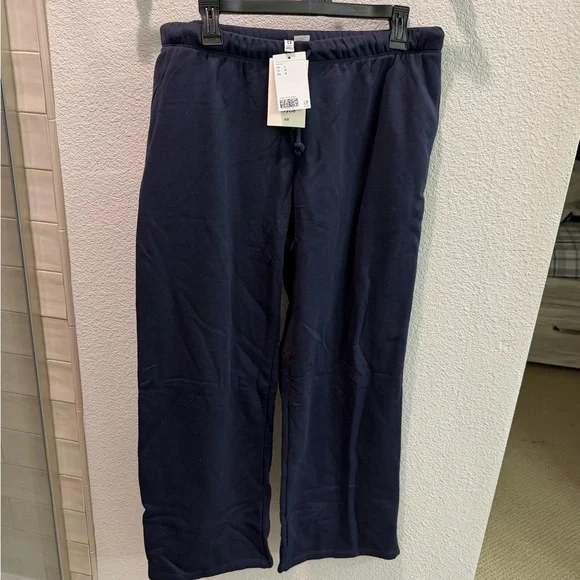 H&M wide-leg sweatpants - Picture 3 of 4